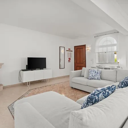 Elegant Flat With Pool & Balcony By Hostwise * Tavira