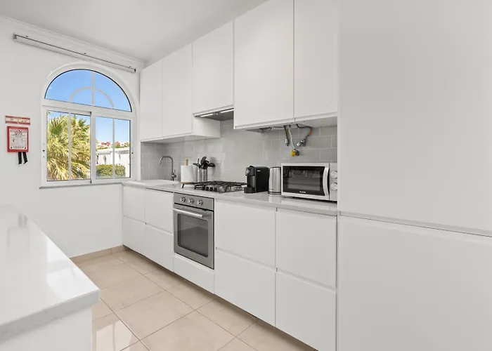 شقة Elegant Flat With Pool & Balcony By Hostwise تافيرا