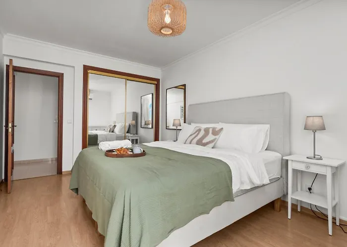 Elegant Flat With Pool & Balcony By Hostwise شقة *